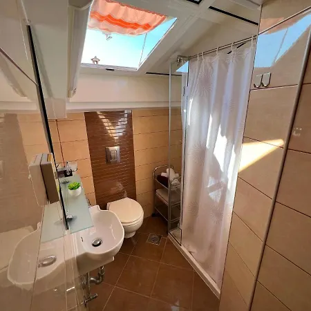 Aurelis Apartament